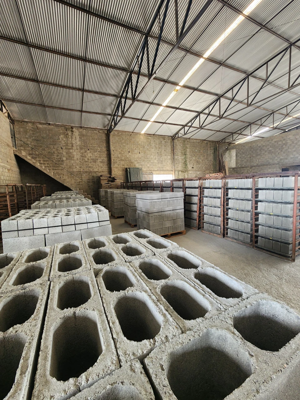 Armazém de blocos de concreto